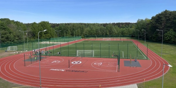 SALININKŲ GIMNAZIJA