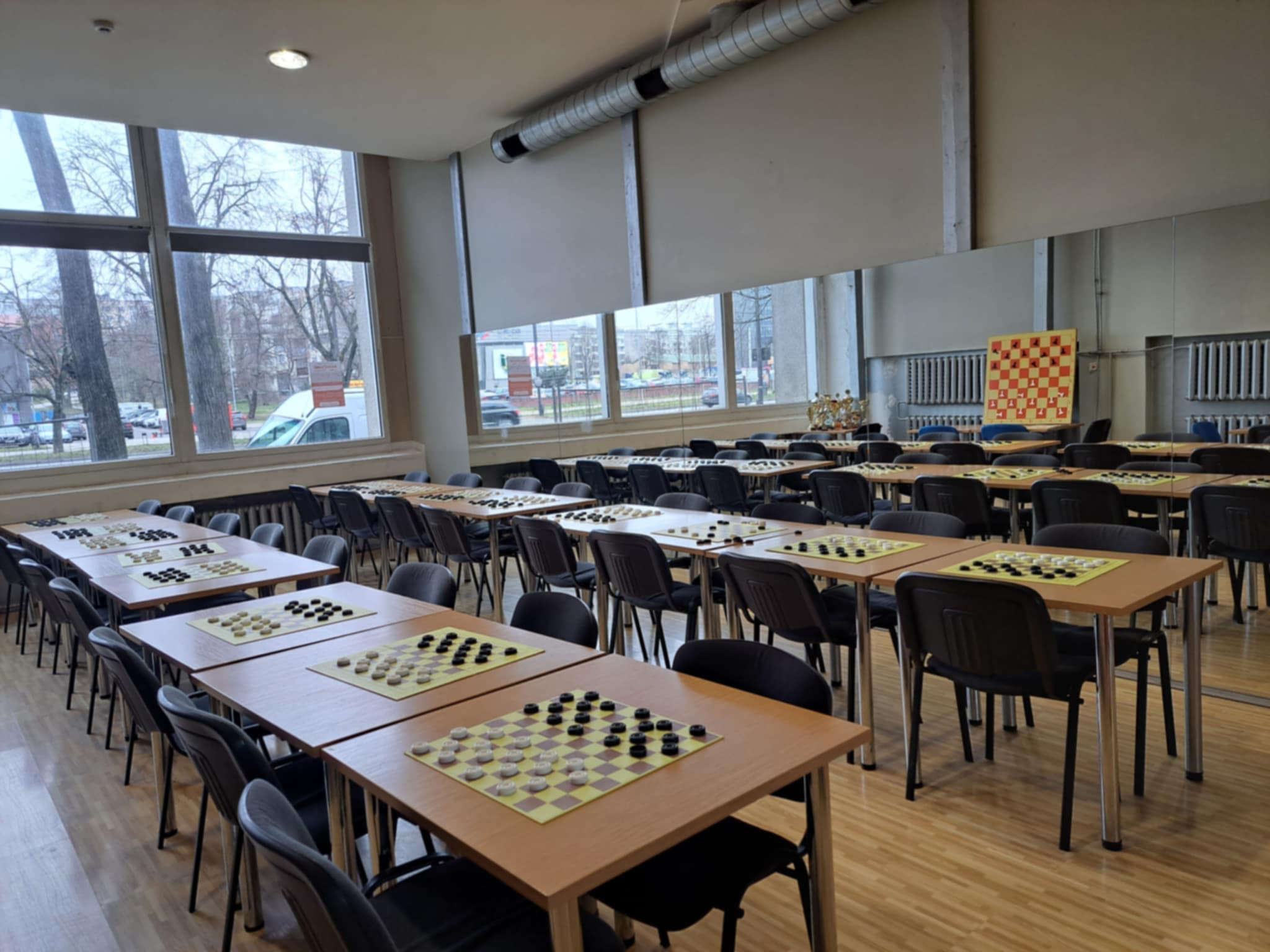 stalo_žaidimų_šaškių_saė