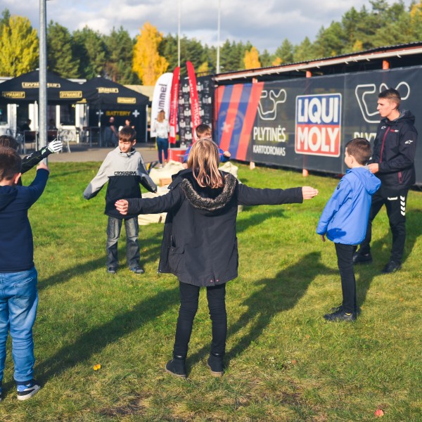 Vaikų kartingo treniruotės