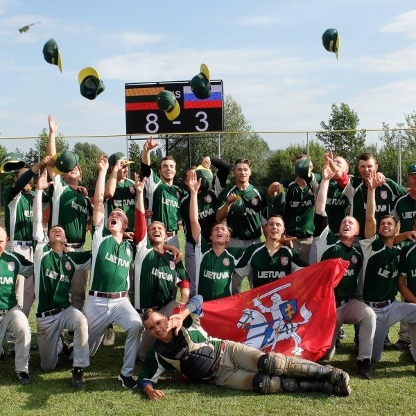 Inwentarz i sprzęt do doskonalenia treningu gry w baseball