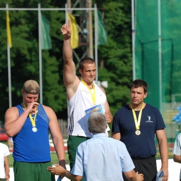 Sportuok su lengvosios atletikos metikų klubu ,,Heraklidas”
